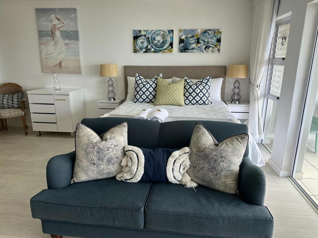 Apartment Beachfront 514 Penthouse - Spectacular Ocean & Breaker Views Umdloti